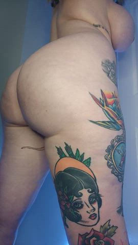 ass bending over big tits pawg tattoo goth-girls gif