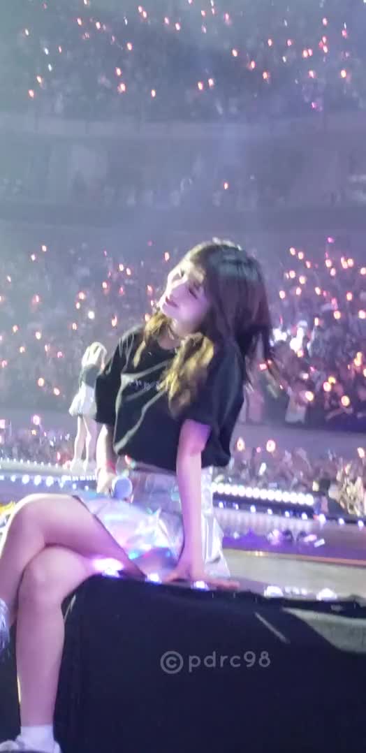 momo twicelights