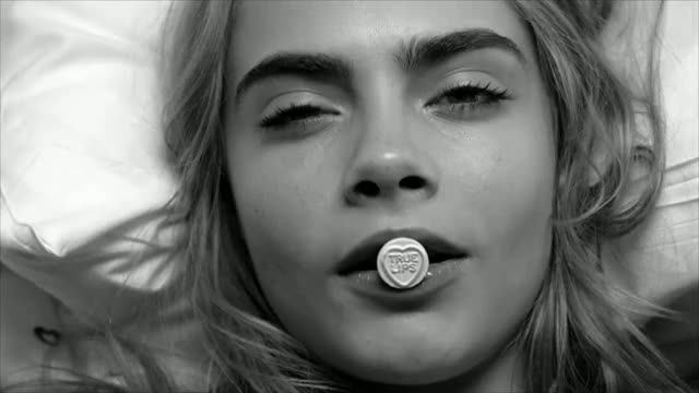 Cara Delevingne gif