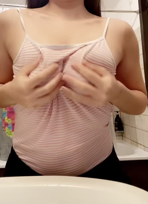 [OC] Hope y’all enjoy my first recorded titty drop ?