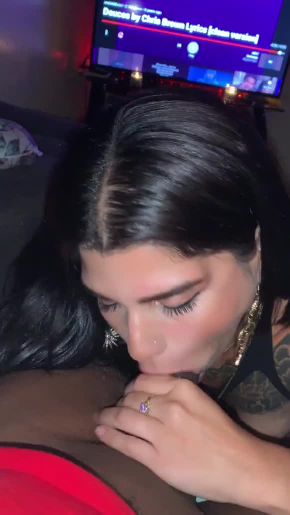 Latina Slut makes BBC Disappear down her Throat Starrdeity