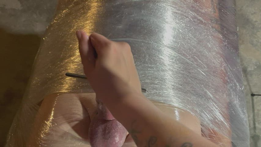 Slow tight strokes and rubs, post orgasm torture. He couldnt do anything ^_^