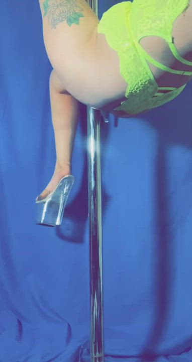OnlyFans Pole Dance Squirt gif
