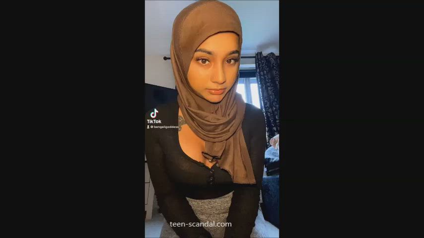 amateur big tits muslim gif