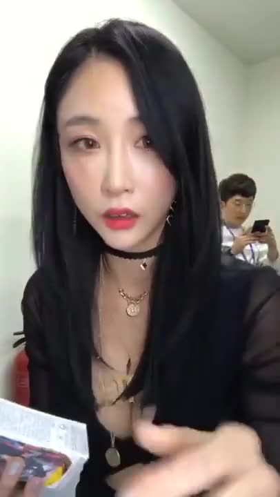 180613 PPL Ah Hee (오민지) Instagram Live 7