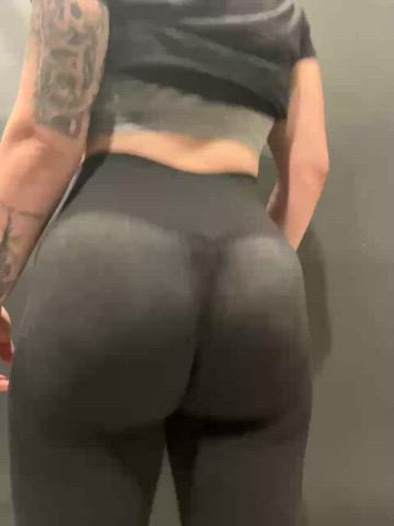 Gym MILF Pawg gif