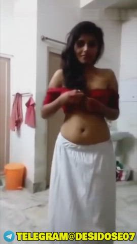 Cute BUSTY Mumbai Babe In horny mood Teasing/Giving Her BF Some Material During The