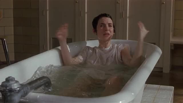 Winona Ryder - Girl Interrupted (1999) (3)