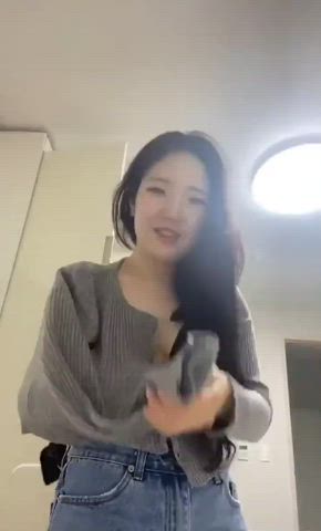 asian natural tits nipslip gif