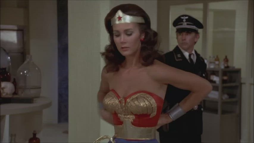 Wonder Woman Surrenders Her Belt