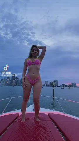 big ass booty pawg swimsuit gif