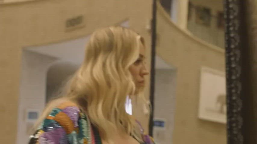 blonde cleavage kaley cuoco gif