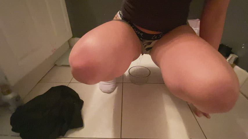 [SELLING] My Pee is for sale! Message to purchase!