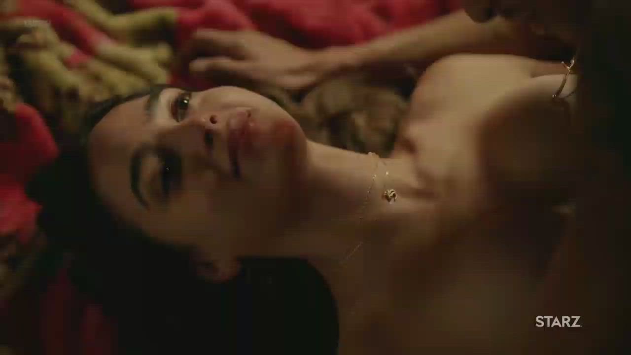 Melissa Barrera - Vida (2018) S1 E3