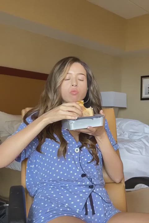 ass cute thick thighs gif