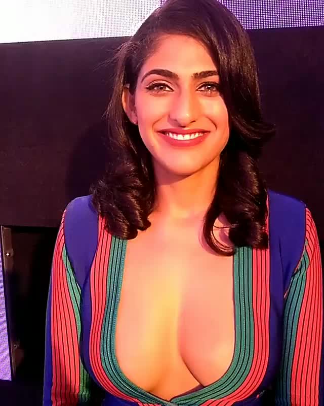 Kubbra Sait has nice titties on her