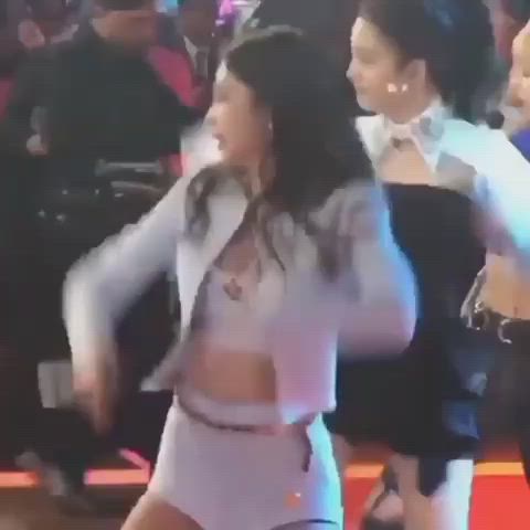 Okay Jennie just keep flashing those nice round boobies im just enjoying the view