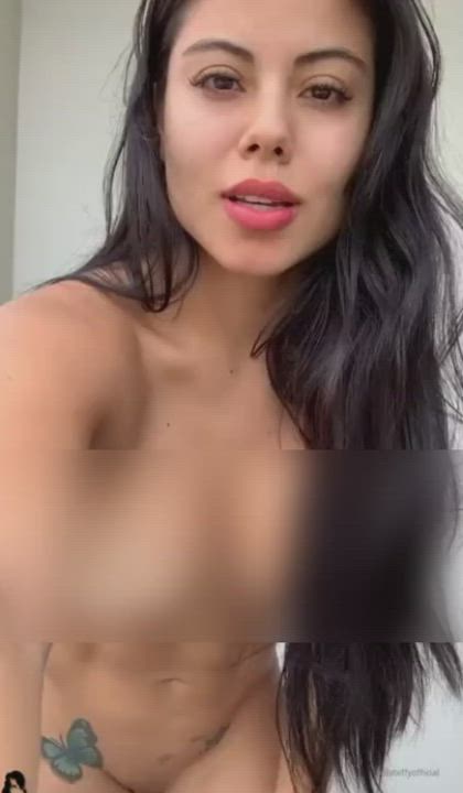 LATINA YOUTUBER WITH 700K SUBS DOES A TON OF 💋 SEX TAPES ON ONLYFNS