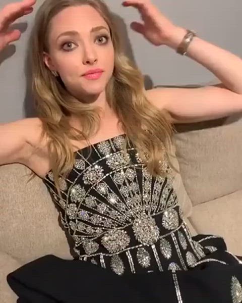 Amanda Seyfried, Armpits