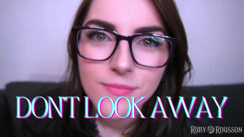 eye contact goddess green eyes hypno hypnosis worship femdom-pov girls-with-glasses