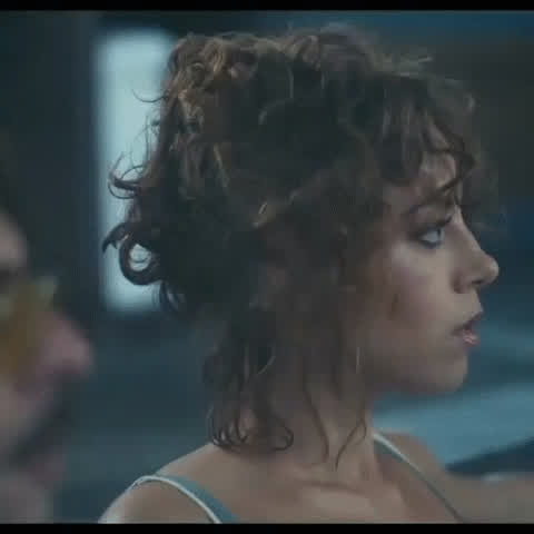 Aubrey Plaza Small Tits Tiny gif