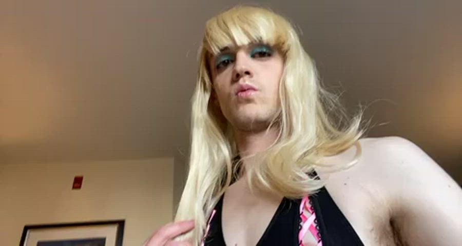 crossdressing exhibitionist sissy trans voyeur r/caughtpublic gif