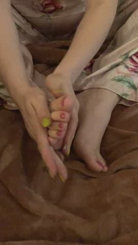 feet feet fetish foot foot fetish foot worship soles toes gif