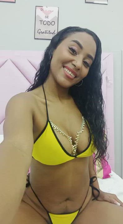 Colombian Dancing Ebony Fetish Latina Sensual Tits gif