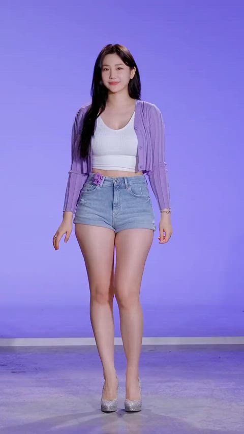 asian big ass cute dancing korean model gif