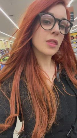 What would you rather check out at the store? Me, or your groceries? (28F)