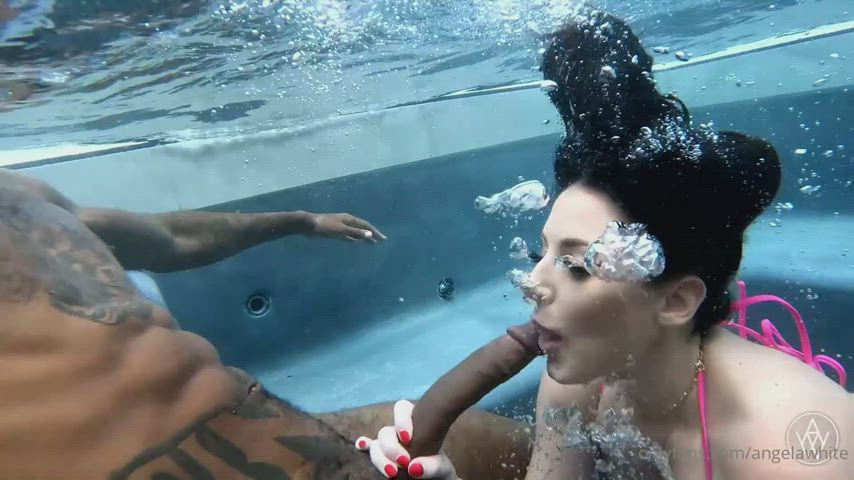 Underwater cumshot