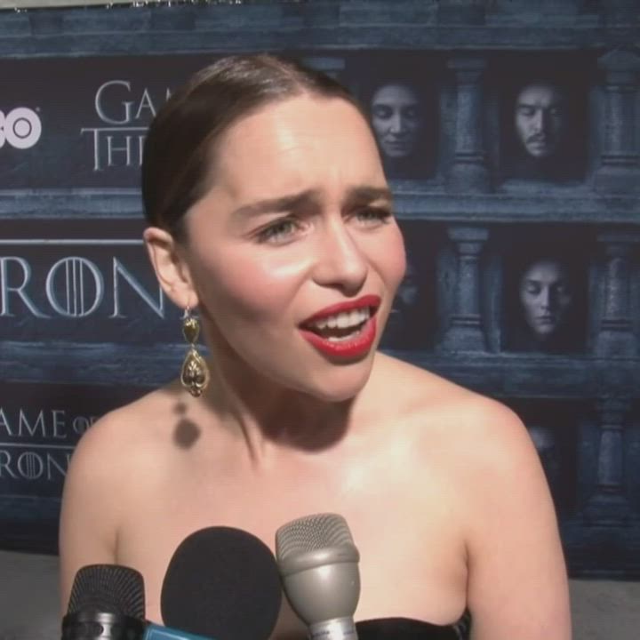 Emilia enjoyed that.... ?.. Turn on the sound please.