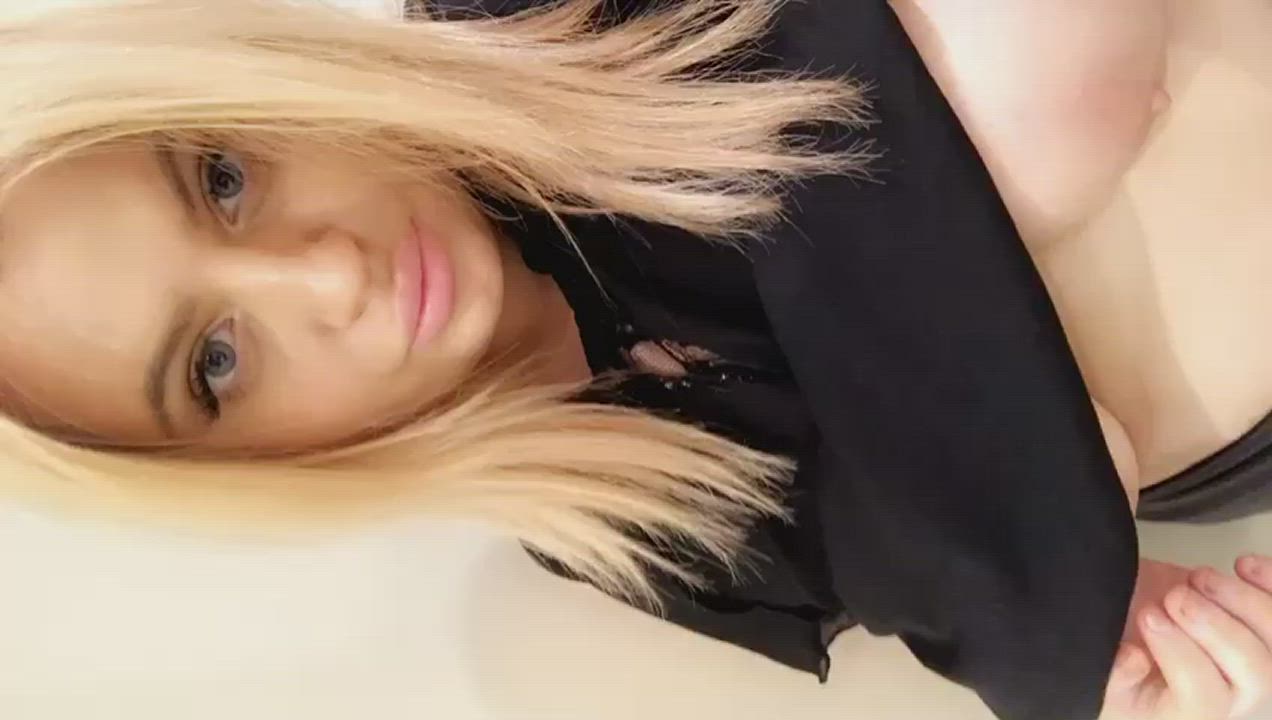 Big Tits Boobs Cute Flashing Selfie Upskirt gif