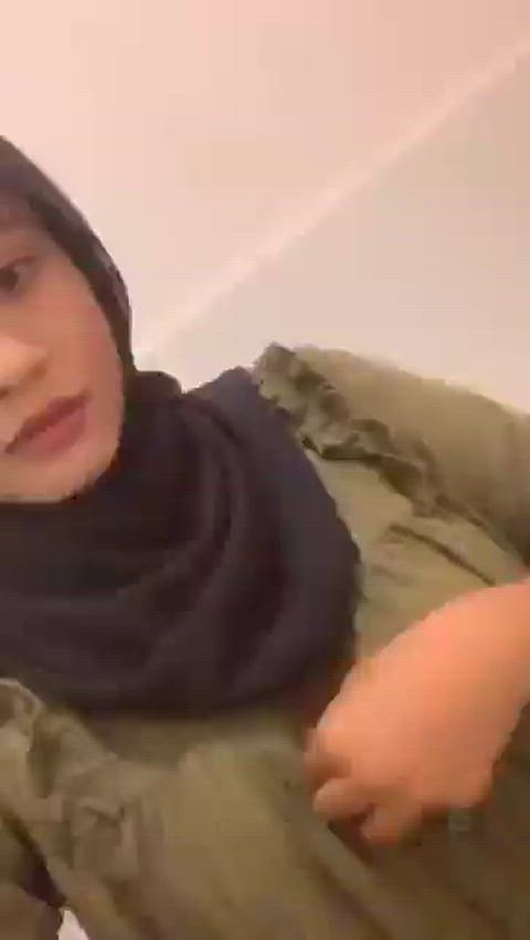 amateur asian hijab indo indonesian malaysian tits titty drop undressing gif