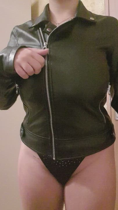 This jacket can hide a lot ! oc