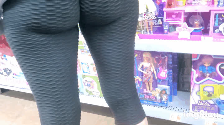 big ass booty exhibitionist gape leggings milf pawg thick yoga pants gif