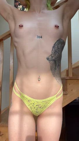 abs alt ass shaking belly button booty hips muscular girl petite skinny tattoo gif