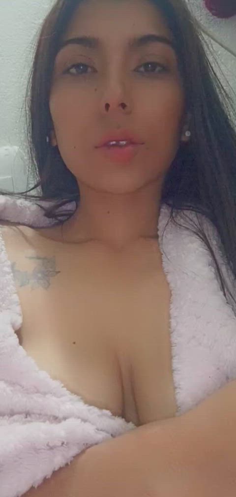 colombian lips lipstick masturbating onlyfans gif