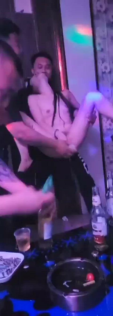 amateur asian chinese club gangbang nightclub pussy spread squirt squirting sucking