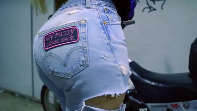 iggy big booty jeans