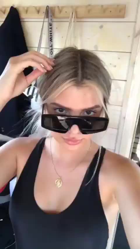 Alissa Violet