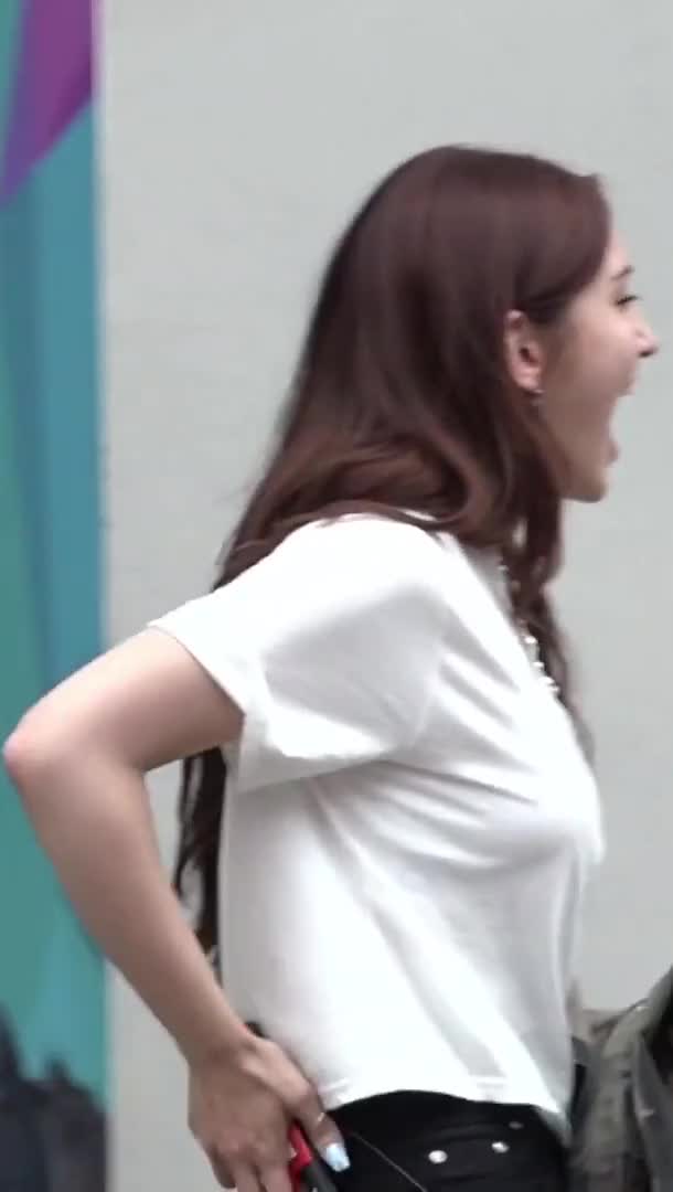 Somi 190708