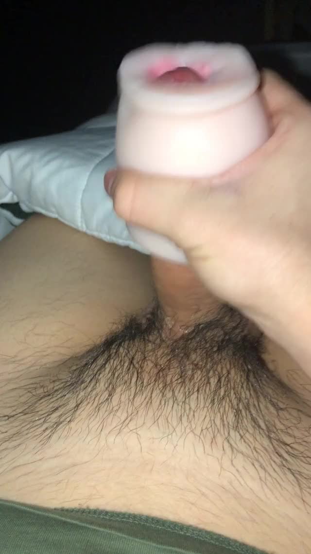 [18] fuck bro it feels so good?