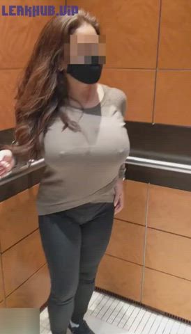 she let her coworker feel em tits