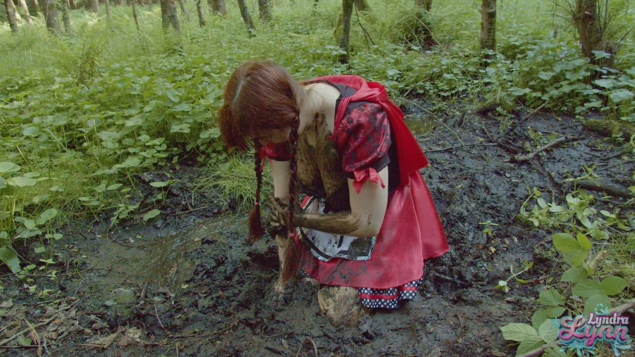 Amateur Cosplay Female German Messy Outdoor gif