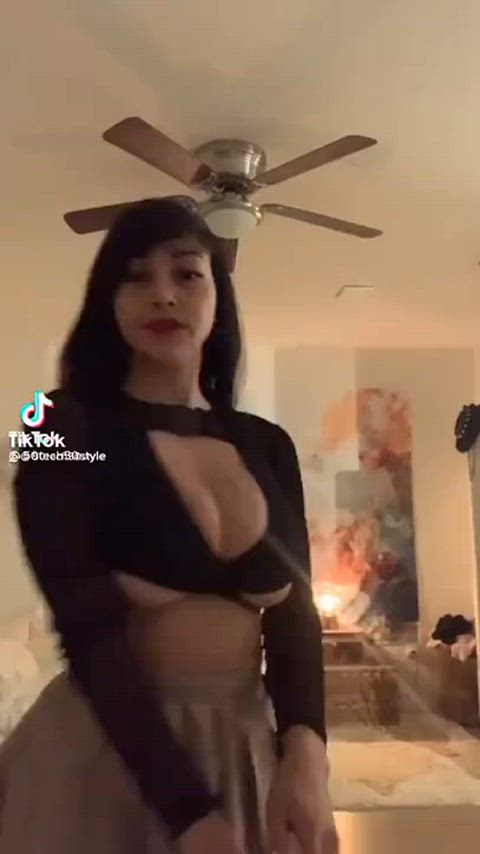 18 years old amateur dancing girls homemade pretty sex teasing teen tiktok gif