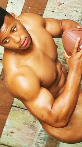 Saquon Barkley Sexy at the Gay-Male-Celebs.com