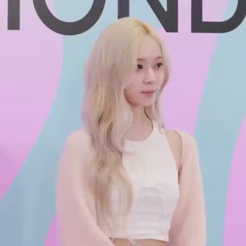 blonde cute kpop gif