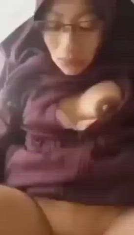 Asian Hardcore Hijab Indonesian Malaysian Muslim Nerd gif