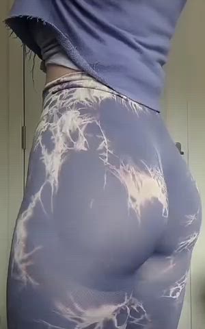 ass jiggling leggings step-mom thick gif